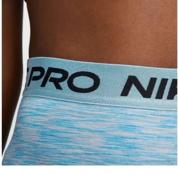 Nike Pro High-Waist Blue Space-Dye Bike Shorts - Picture 5 of 6